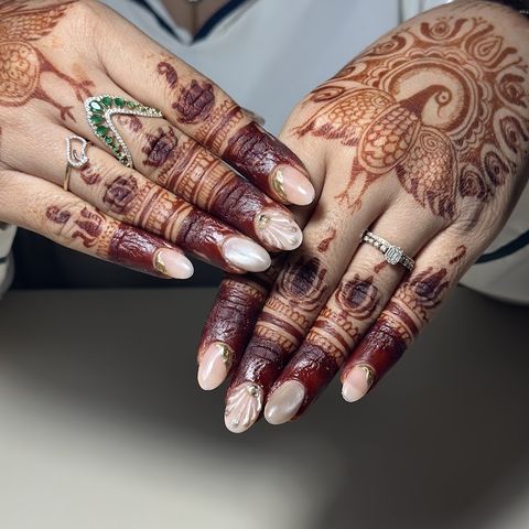 ombre Nailβs studio and academy by Vishakha parate, nail salon in Nagpur, India